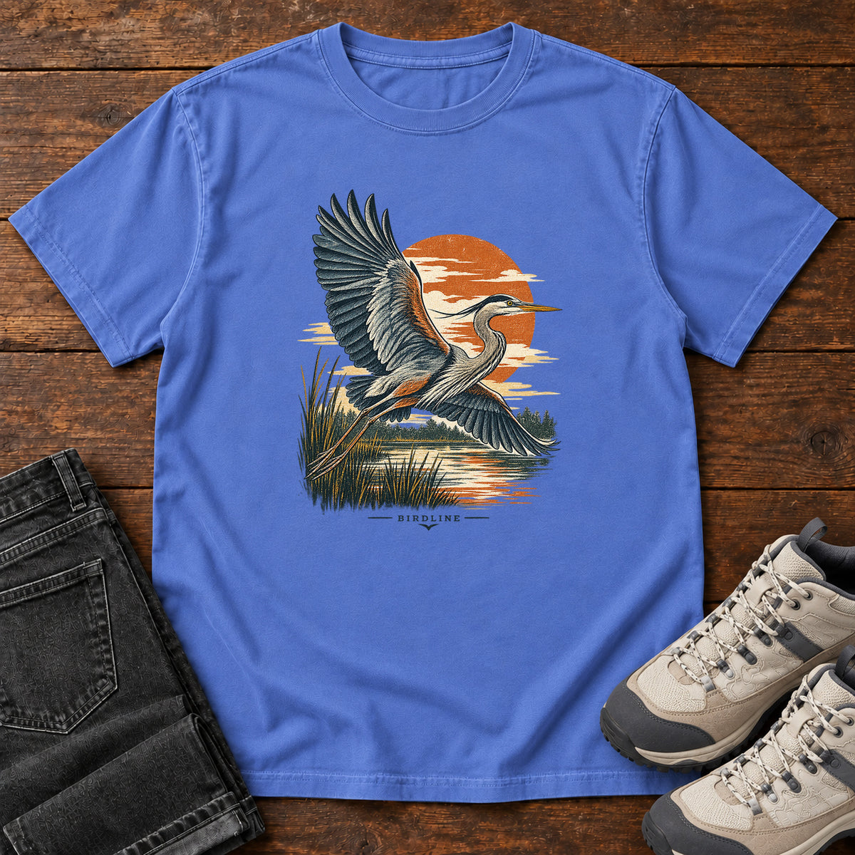 Heron in Flight T-Shirt – Sunset in Mystic Blue