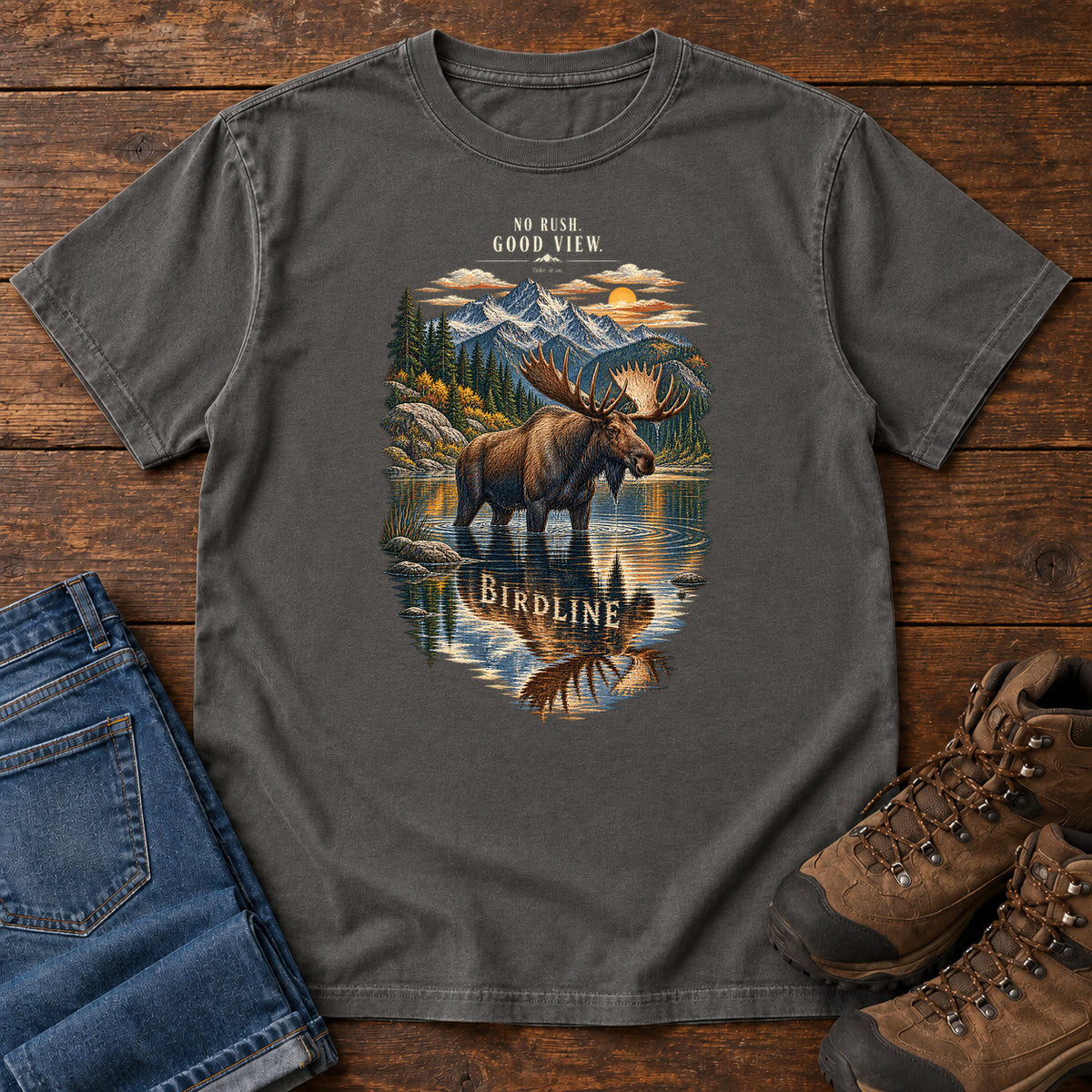 No Rush Good View Moose T-Shirt in Pepper