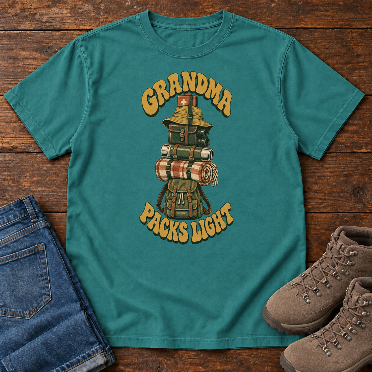 Grandma Packs Light T-Shirt in Emerald