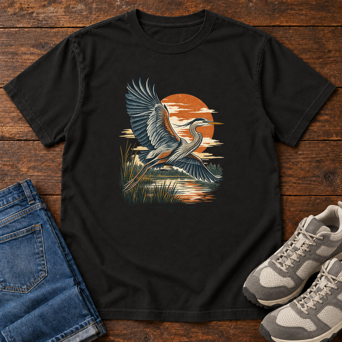 Heron in Flight T-Shirt – Sunset in Black