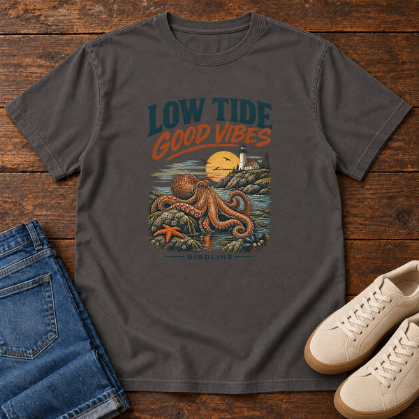 Low Tide Good Vibes Octopus T-Shirt in Graphite, front view
