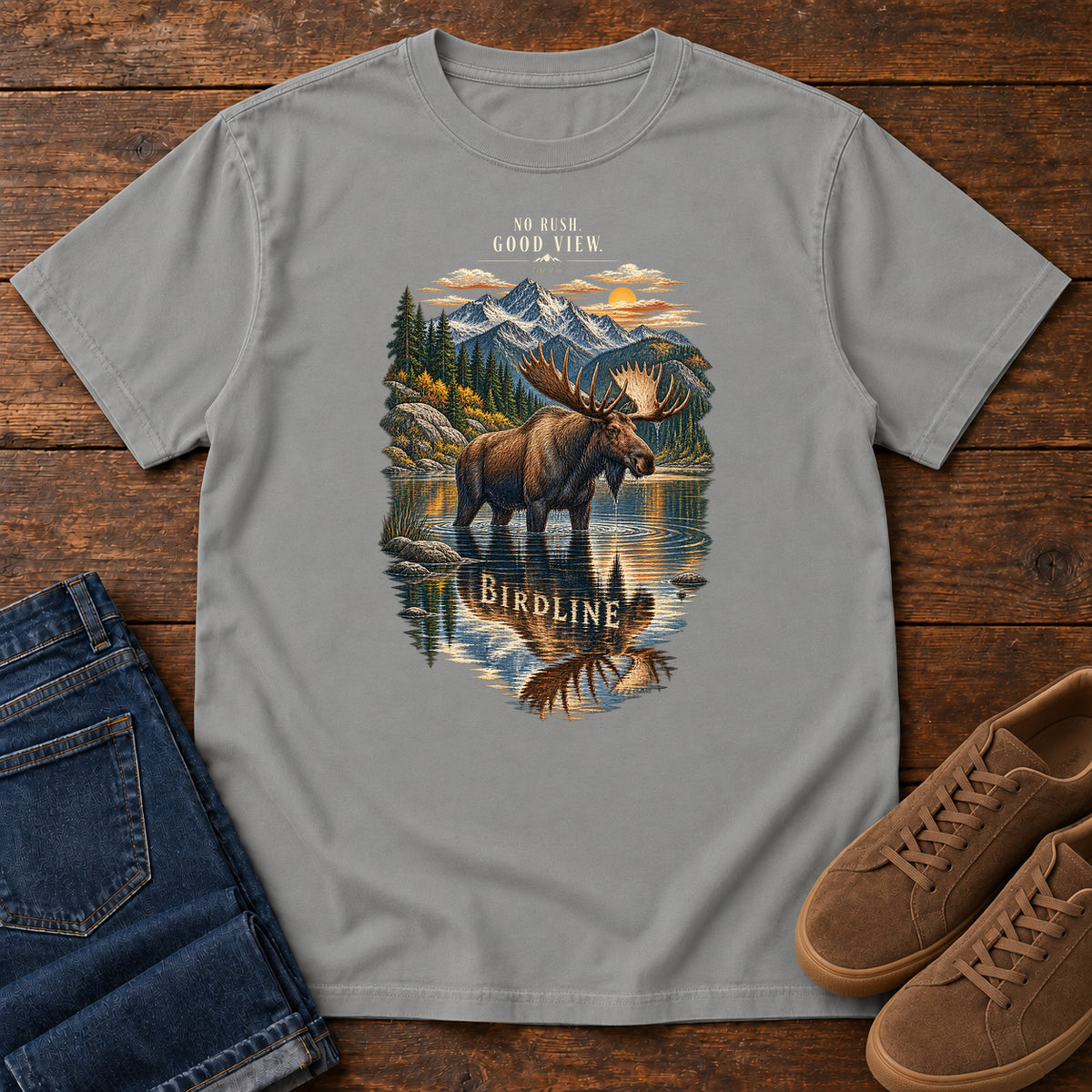 No Rush Good View Moose T-Shirt in Grey