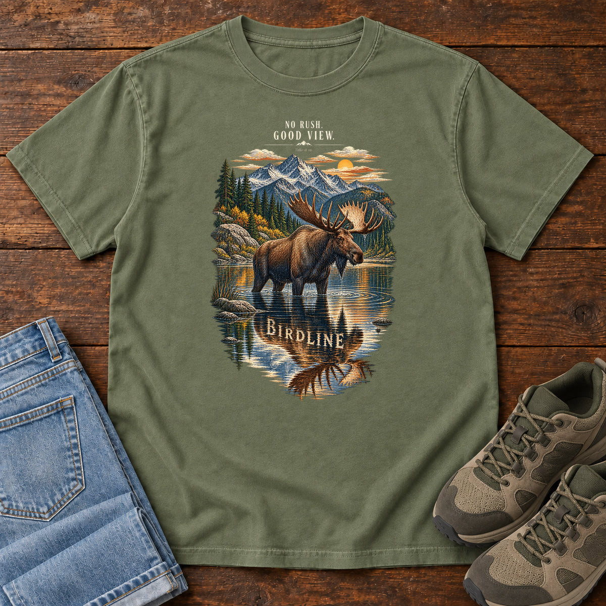 No Rush Good View Moose T-Shirt in Moss