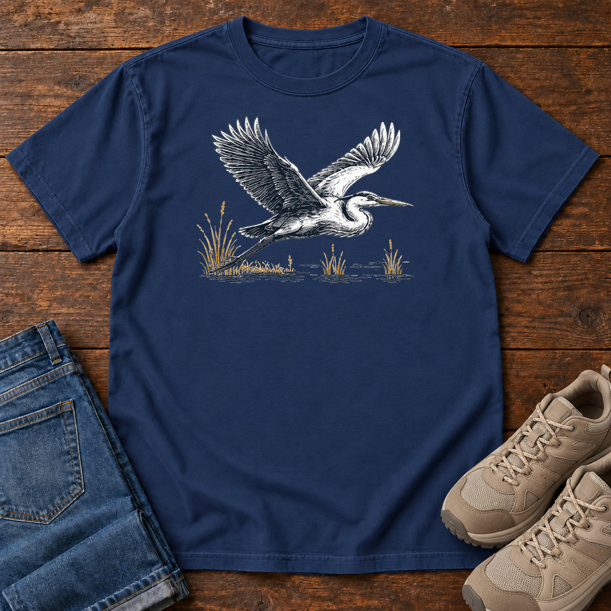 Heron in Flight T-shirt in True Navy